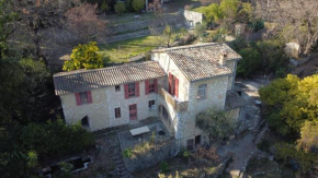 Domaine des Petites Sœurs à 800m du centre historique avec 5200m2 de parc arboré
